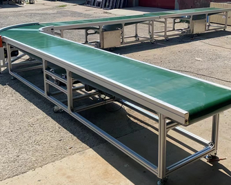 輸送帶張力過大可能會導致哪些安全事故?